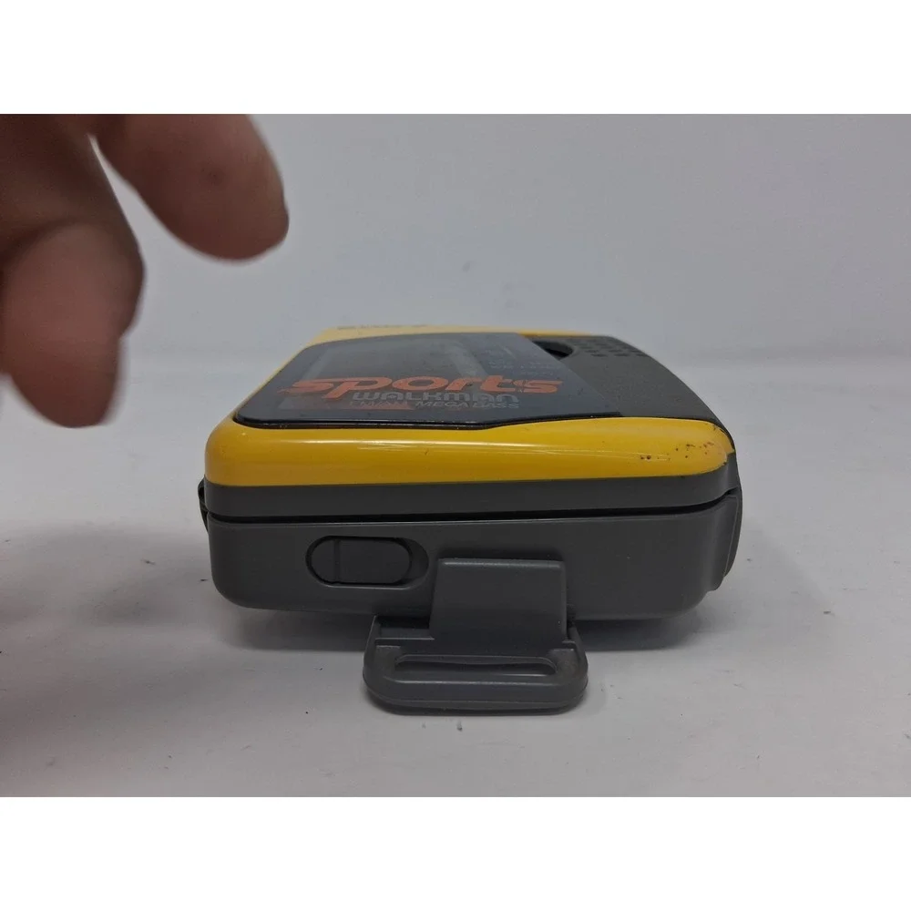 Sony sports walkman